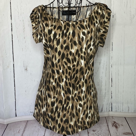 Kardashian Kollection Leopard Top - Picture 1 of 7